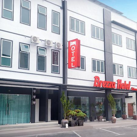 Brezza Hotel Sitiawan Eksteriør billede