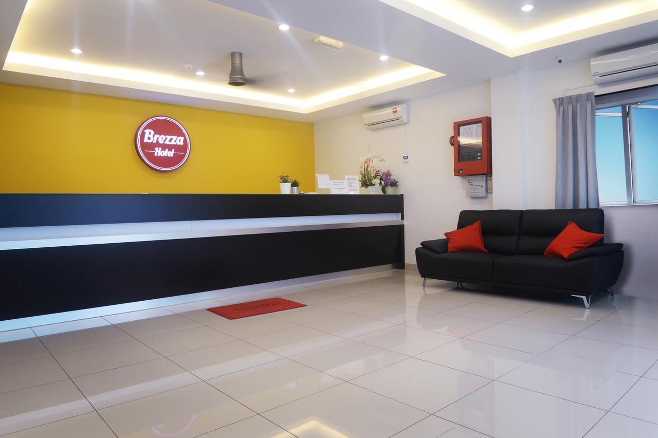 Brezza Hotel Sitiawan Eksteriør billede
